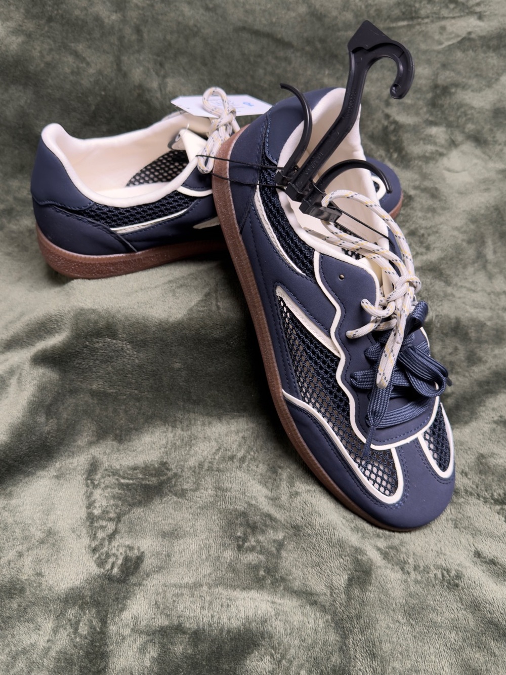 Time and Tru Navy and White Casual Sneakers
